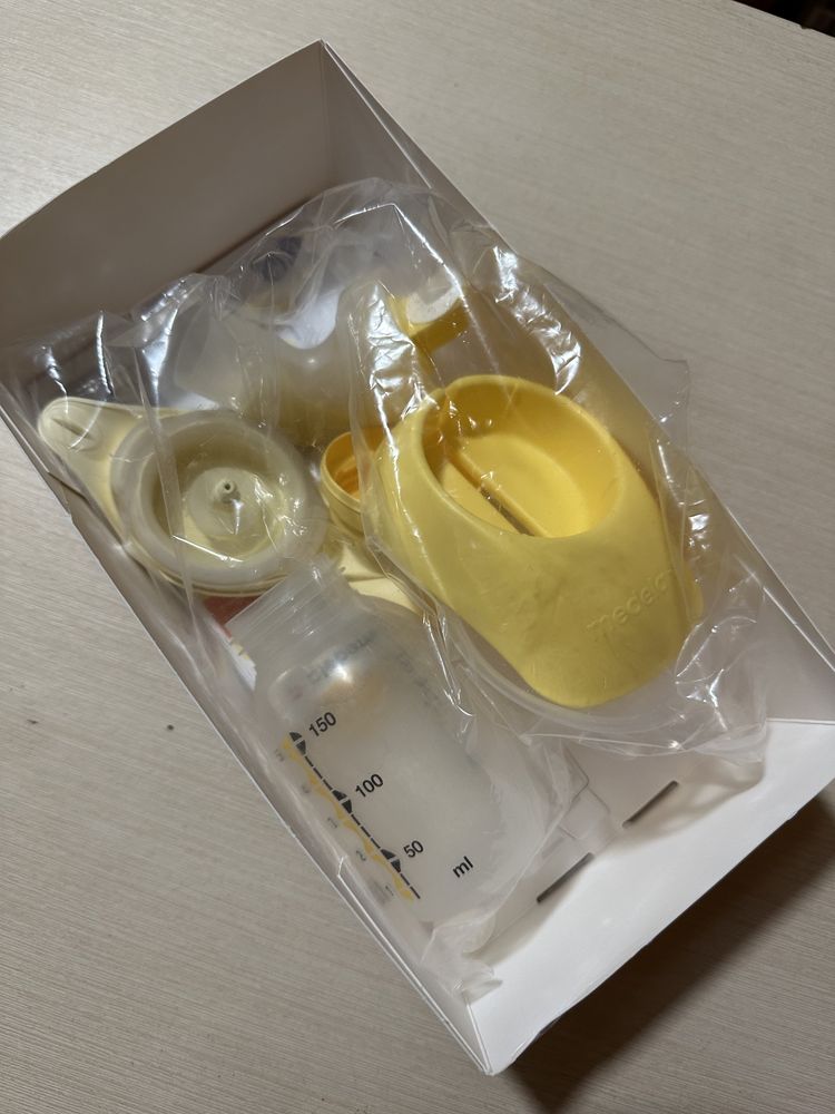 Молоковідсмоктувач Medela Harmony ( молокоотсос )