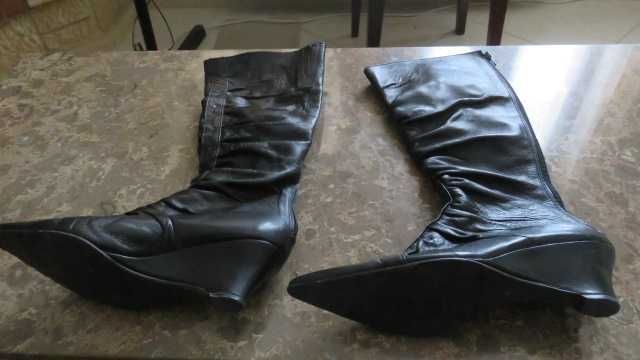 Botas de cano alto para senhora