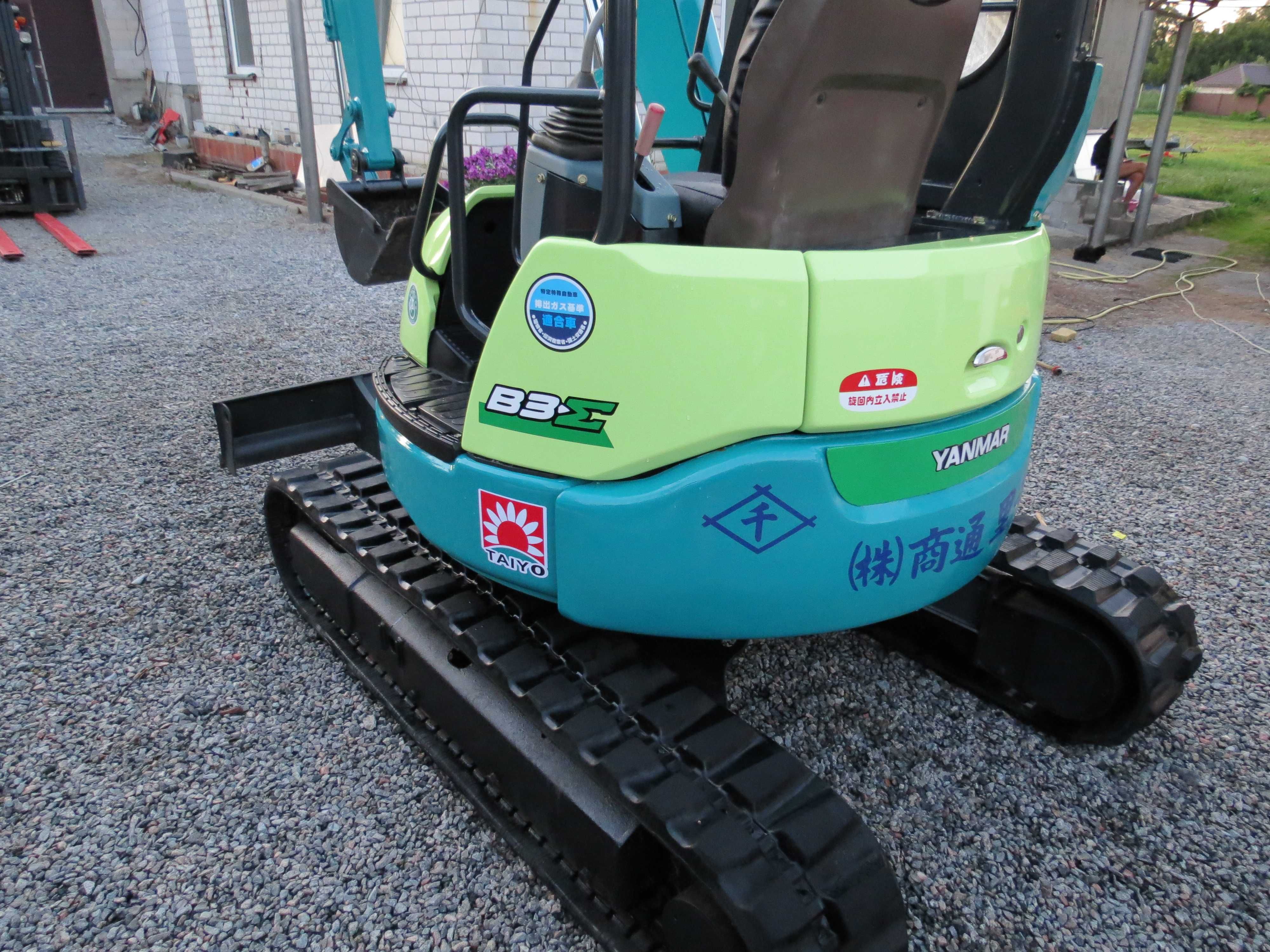 Мініекскаватор Екскаватор Kubota Yanmar JSB Kamatsu