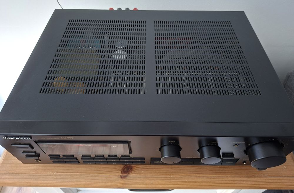 Pioneer ampituner SX-777 + oryginalny pilot