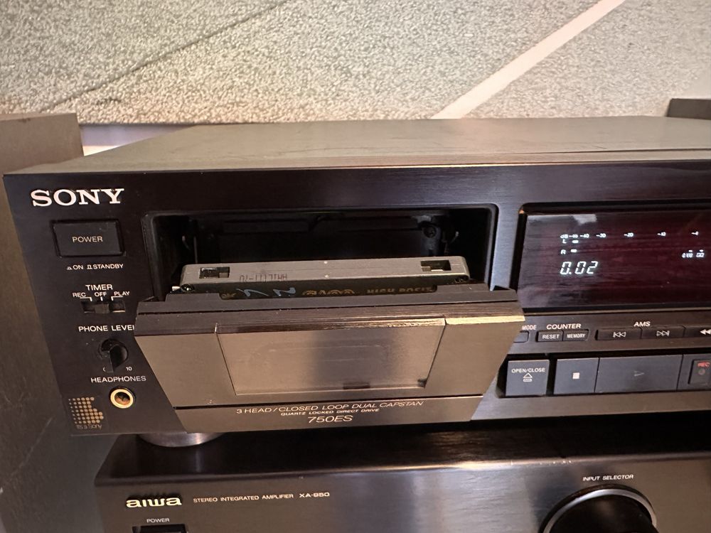 Kaseciak Sony K750 ES