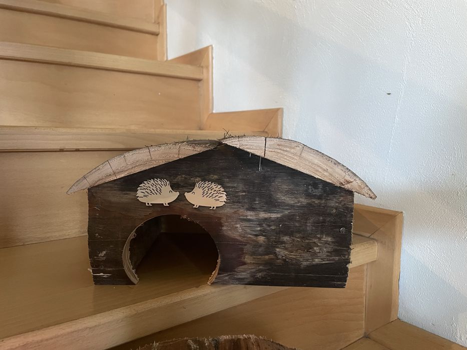Domek dla jeża na zimę