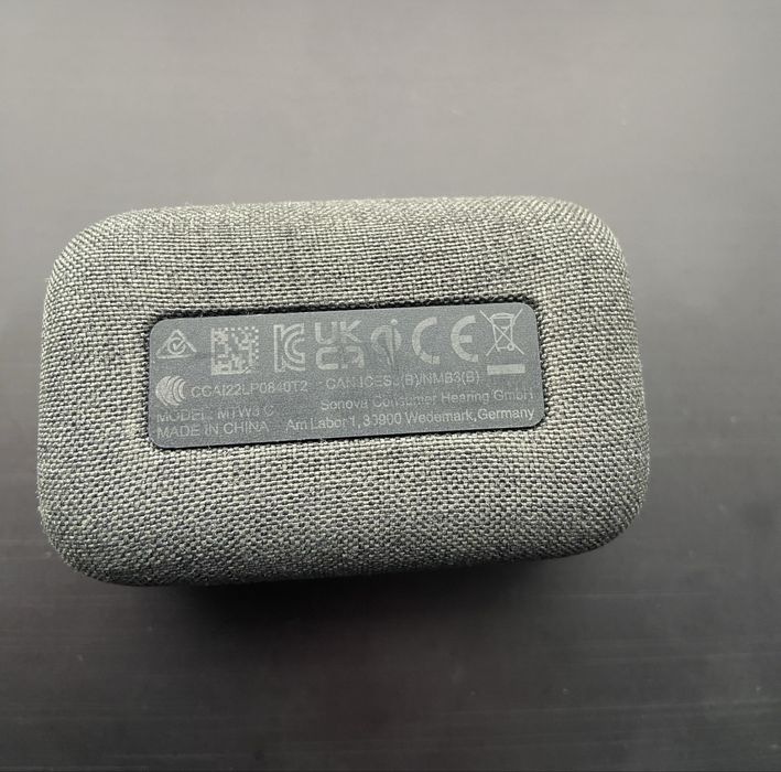 Навушники Sennheiser MOMENTUM 3 чорні