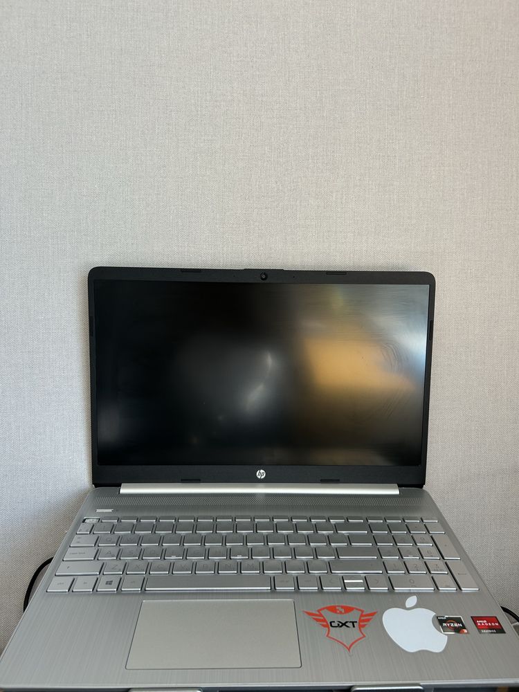 HP Laptop 155-eq1xxx