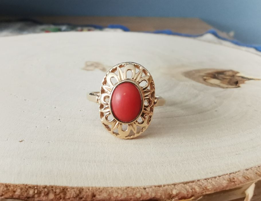 Polski złoty pierścionek 585 z koralem