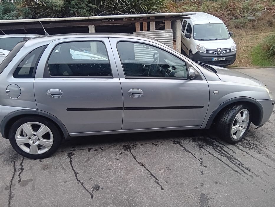 Opel corsa 1.2 16v