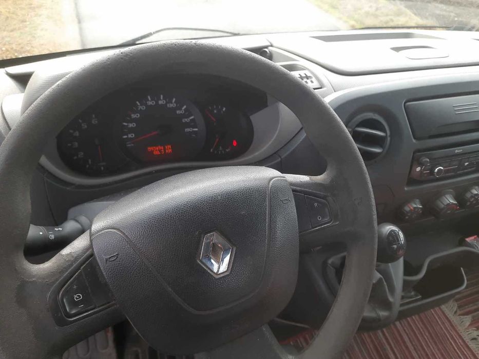 Renault Master skrzyniowy