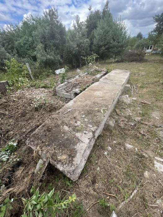 Отдам бесплатно беттоные плиты!