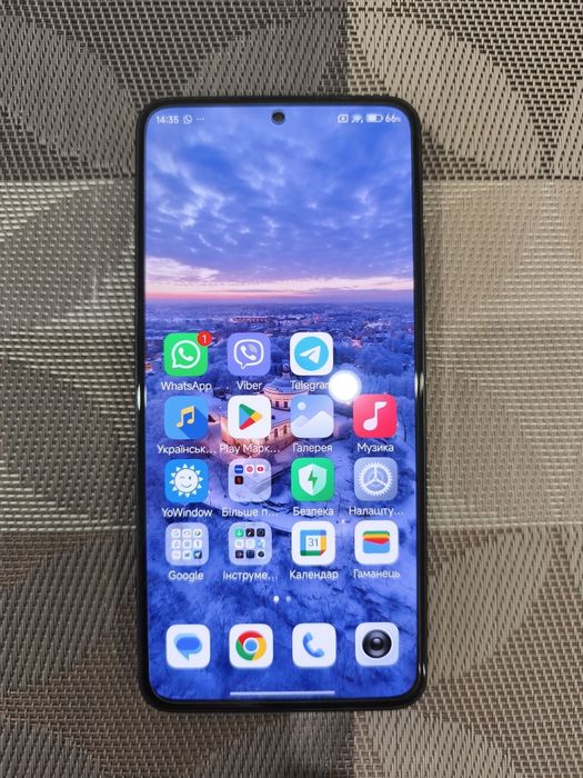 Продам смартфон Xiaomi 13T