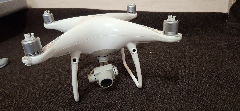 Дрон- квадрокоптер DJI Phantom 4 Advanced