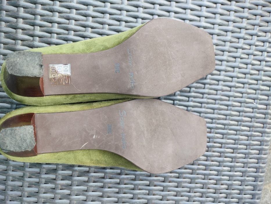 Zielone czółenka rozmiar 38