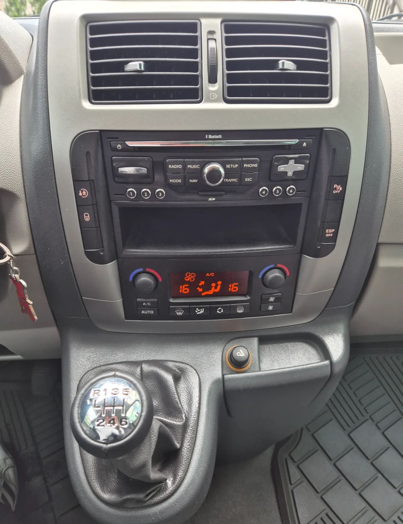 Peugeot Expert L2H1