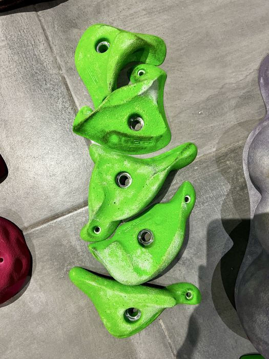 Uchwyty wspinaczkowe + struktury