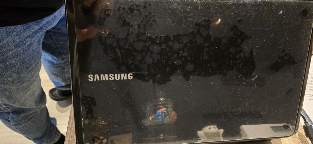 Super idealny laptop do biura Samsung Rv510