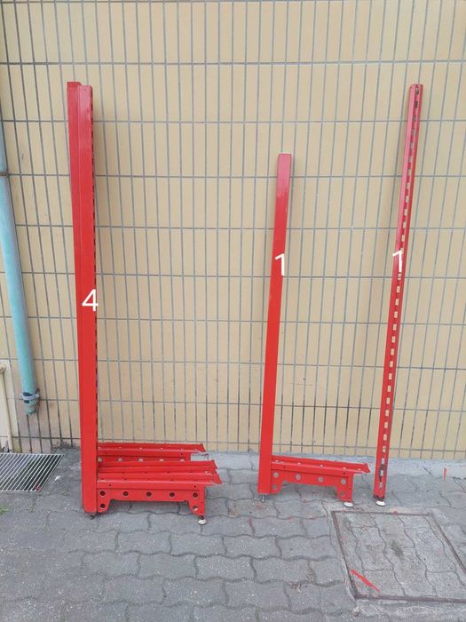 Estantes em metal modulares