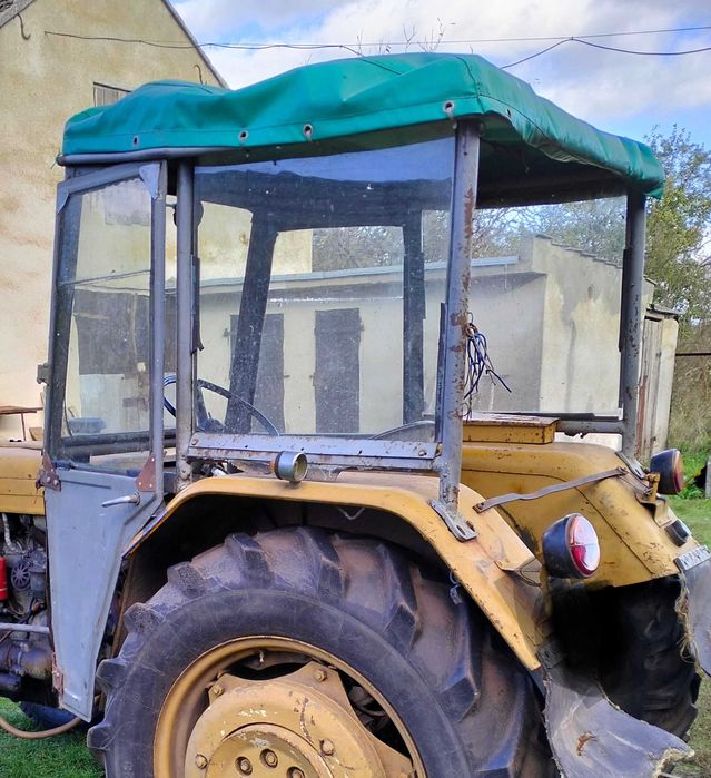 Kabina Ursus C 330