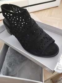 Buty damskie zamszowe