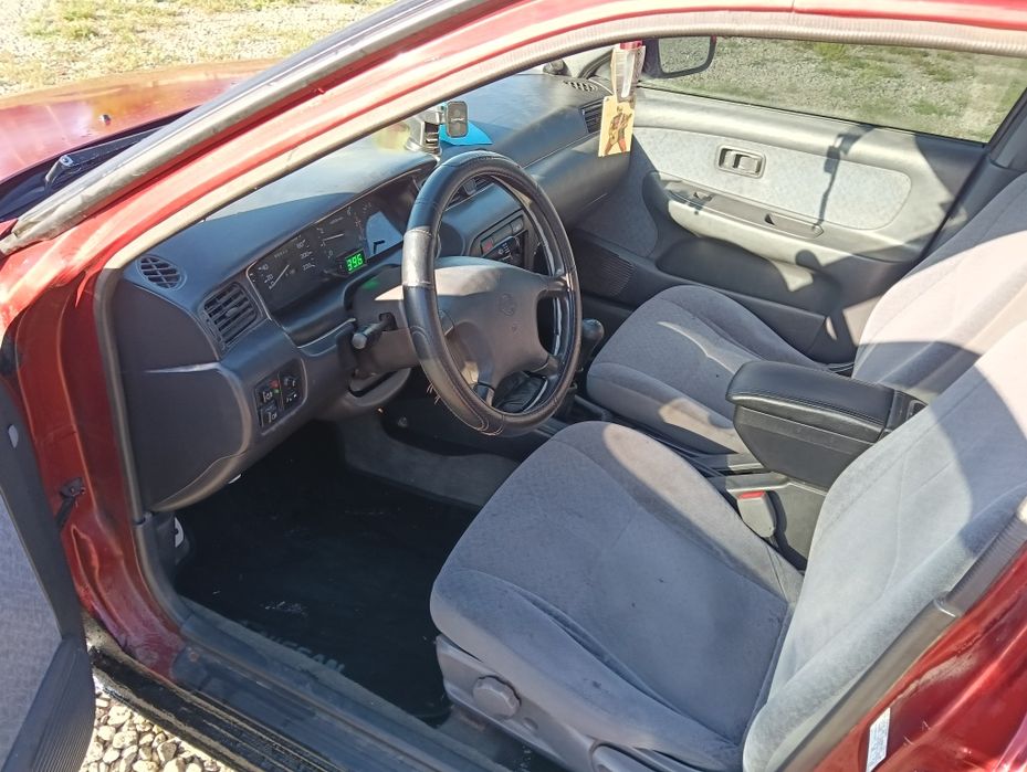 Автомобіль nissan sunny 1.6 можливий обмін