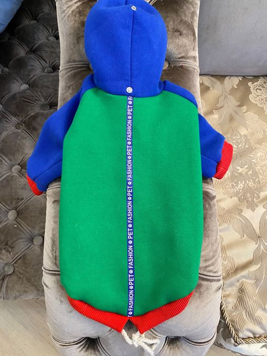 Одяг, кофта, худі на середню собачку