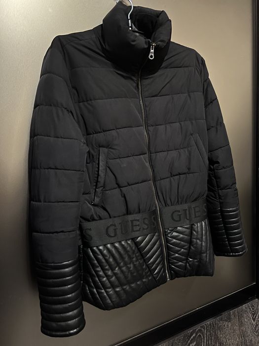 Курточка Guess б/у