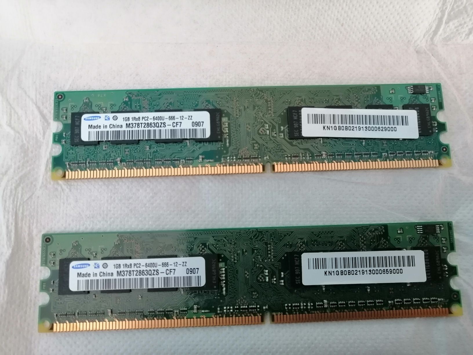 Kości RAM Samsung M378T2863QZS-CF7 1GB DDR2 PC6400U 800MHZ NON-ECC