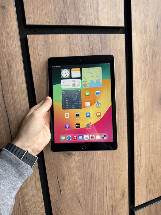 Apple iPad 6 2018 32gb Wi-Fi + SIM