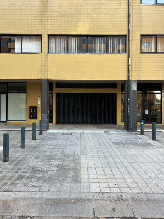 Alugo Lugar de Garagem junto ao hospital da Prelada