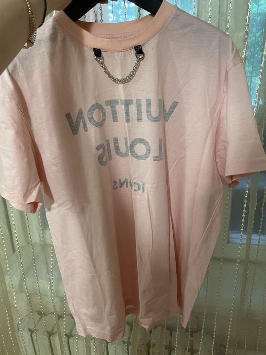 Футболка , розмір с ,в гарному стані