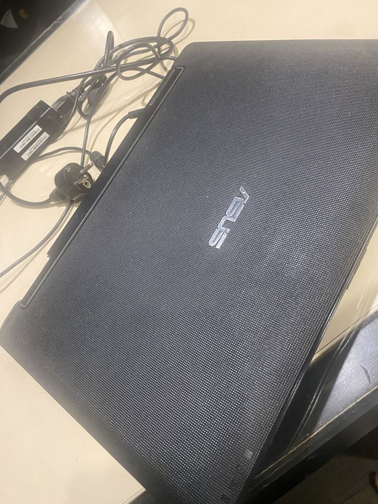 Ноутбук asus  б/у