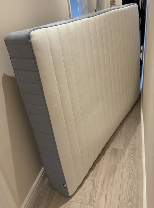 Colchao Ikea Valevag 160 x 200 como novo