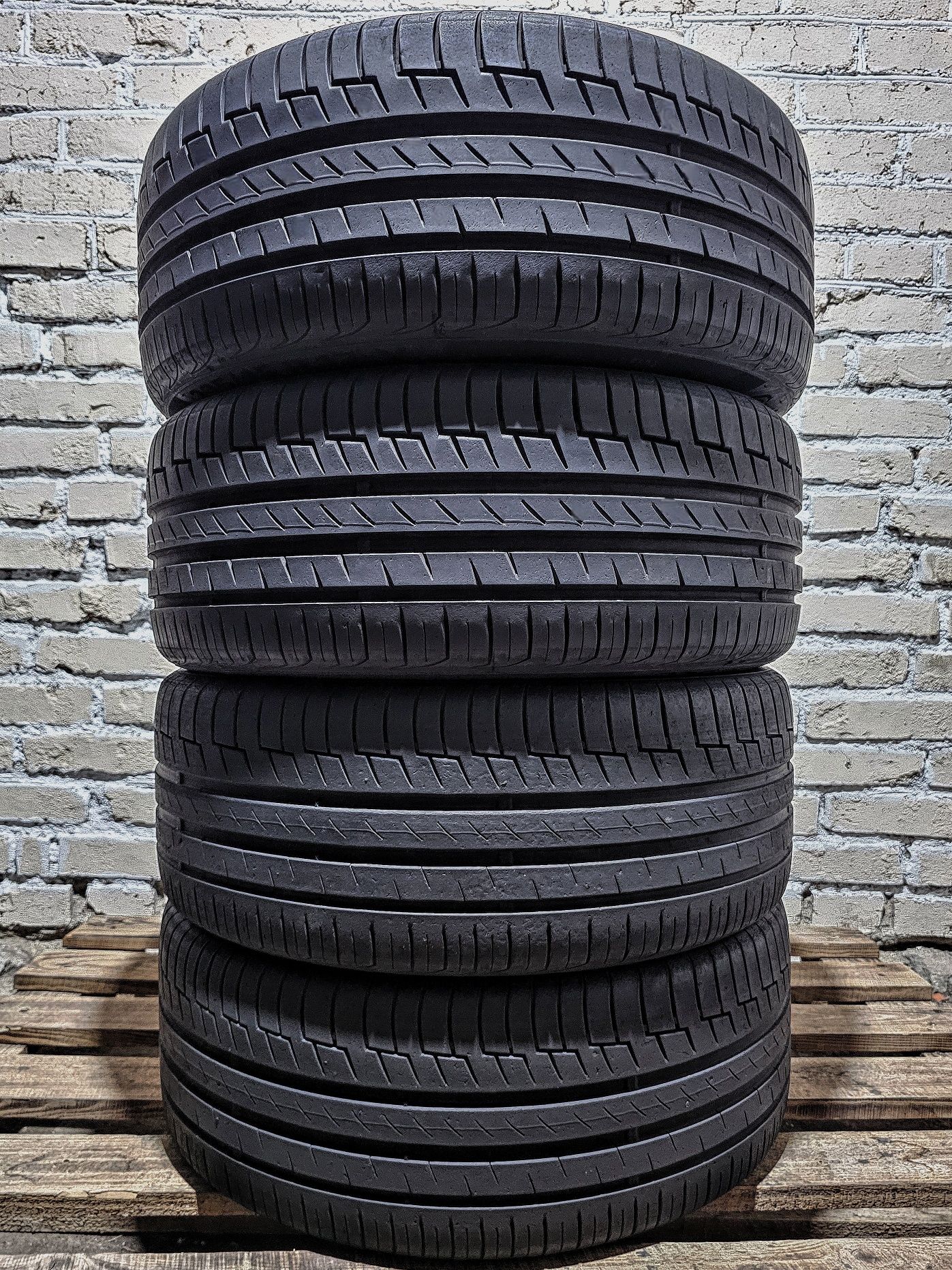 Шини 225/45r17 Continental | 2024 | 7/6mm | Ідеальний стан | Комплект