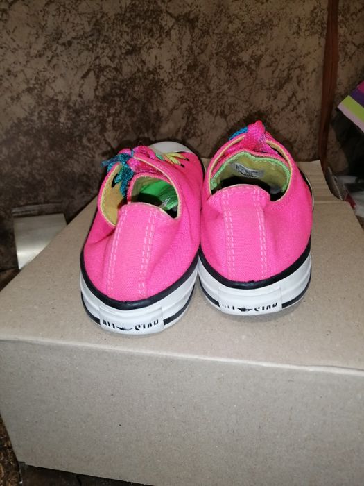 Кеды фирменные розовые Converse 34 размер