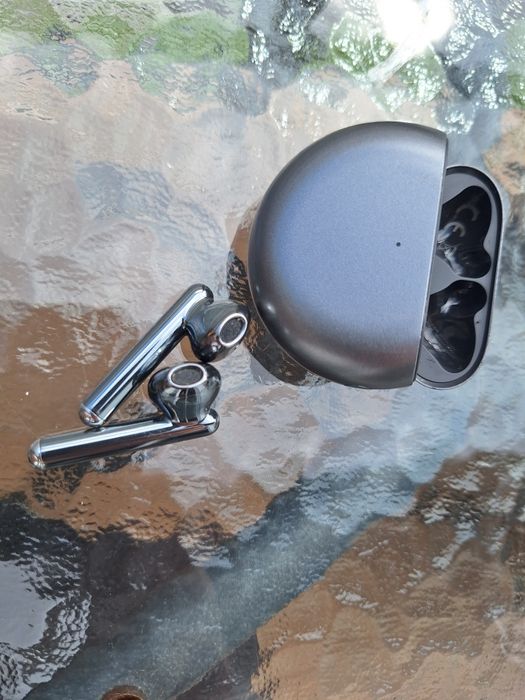 Słuchawki bezprzewodowe Huawei freebuds 4