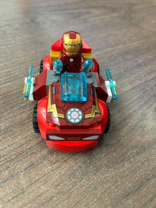 Lego Marvel #10721
Iron Man vs. Loki