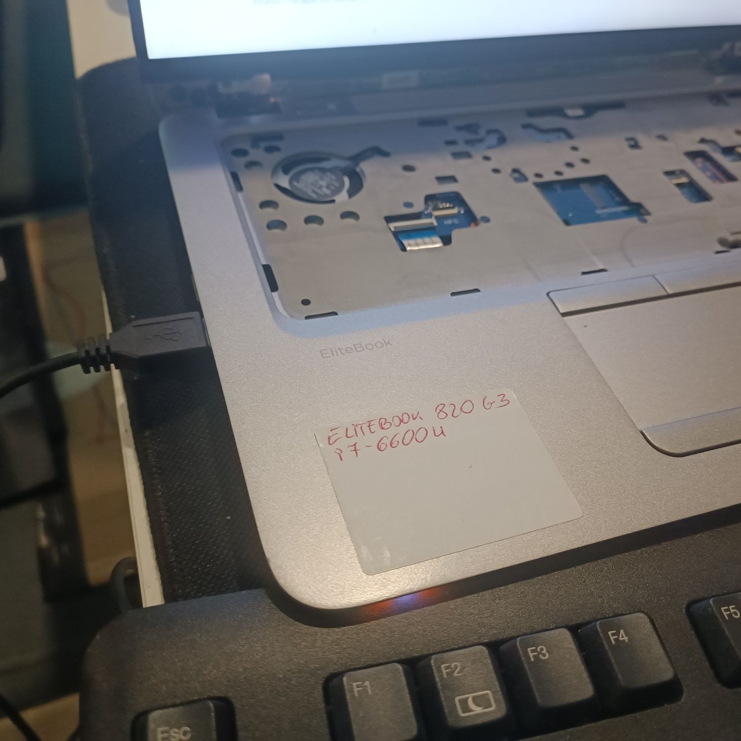 Palmrest do HP EliteBook 820 G3