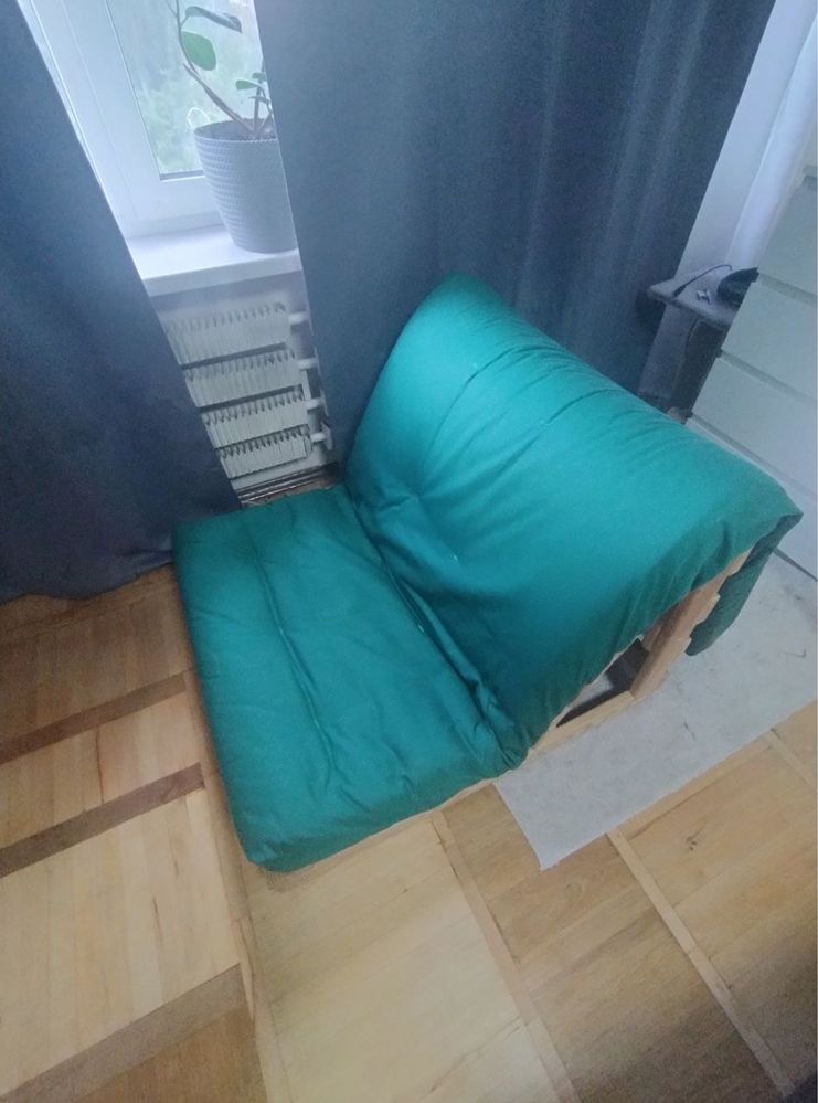 Розкладне ліжко з матрасом