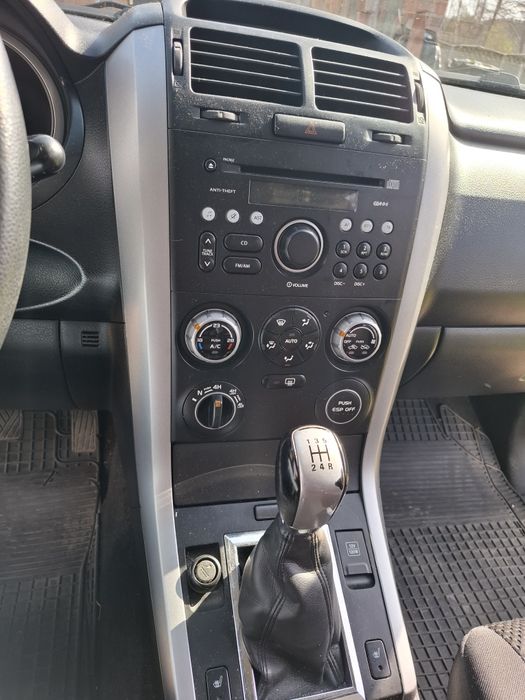 Suzuki grand vitara 2.0 BG 4x4 2006r pilnie