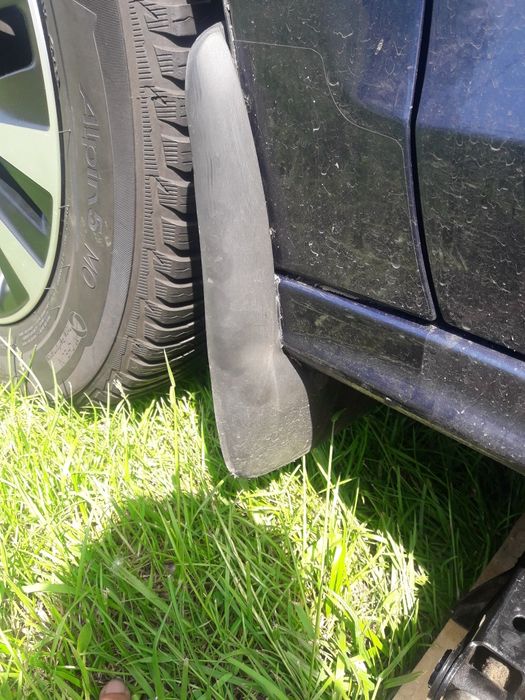 Брызговики на фольксваген джетта 6