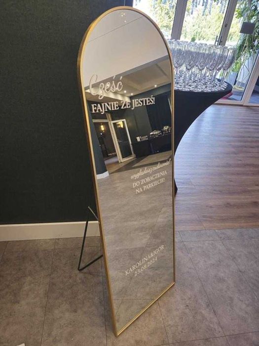 Atrakcje weselne - kompleksowo | Fotobudki | Ciężki dym i inne