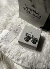 Nowe srebrne kolczyki Vivienne Westwood