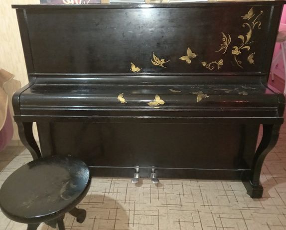 Пианино "Украина" продам