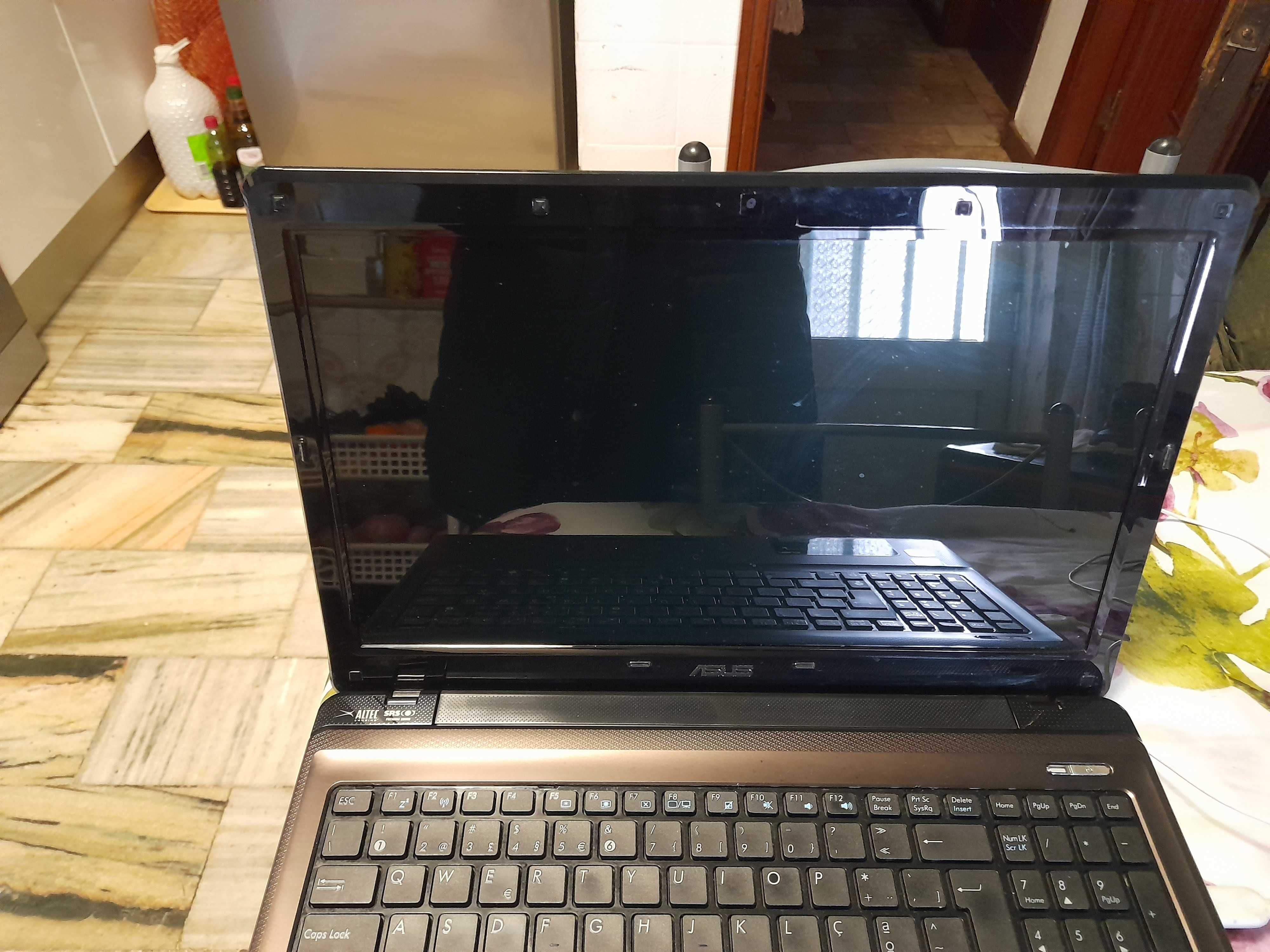 portatil asus k52f  i3 como novo.