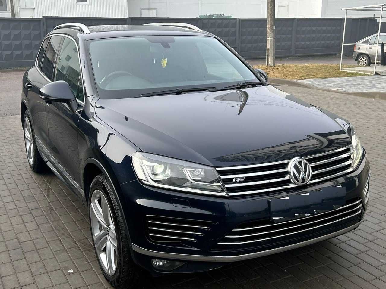 Передние фары адаптивний ксенон Touareg FL Передні фари туарег фл фара