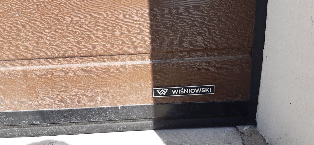 Гаражні двері  “Wisniowski”