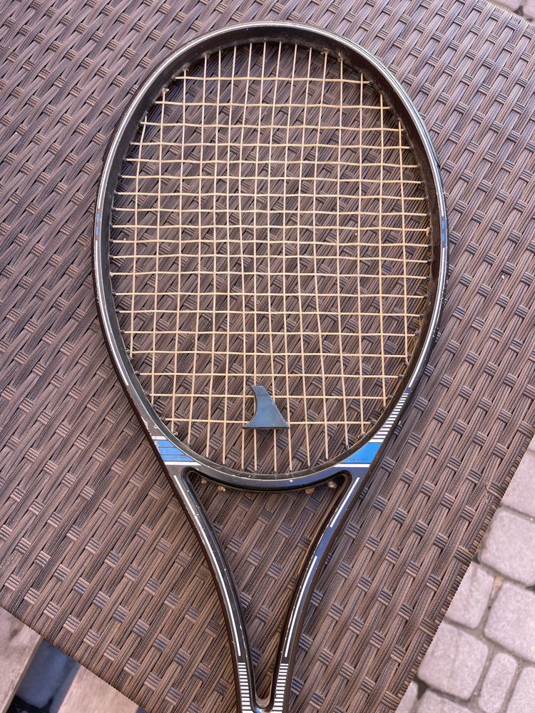 Ракетка для тенісу