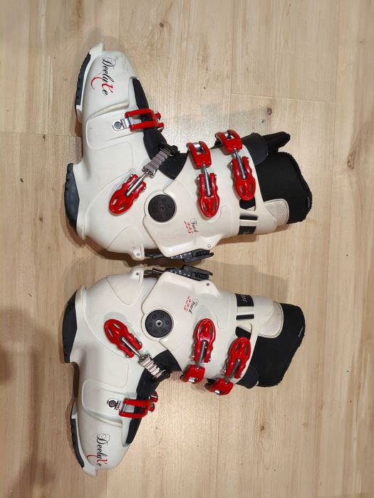 Buty snowbordowe twarde Deeluxe  r.42