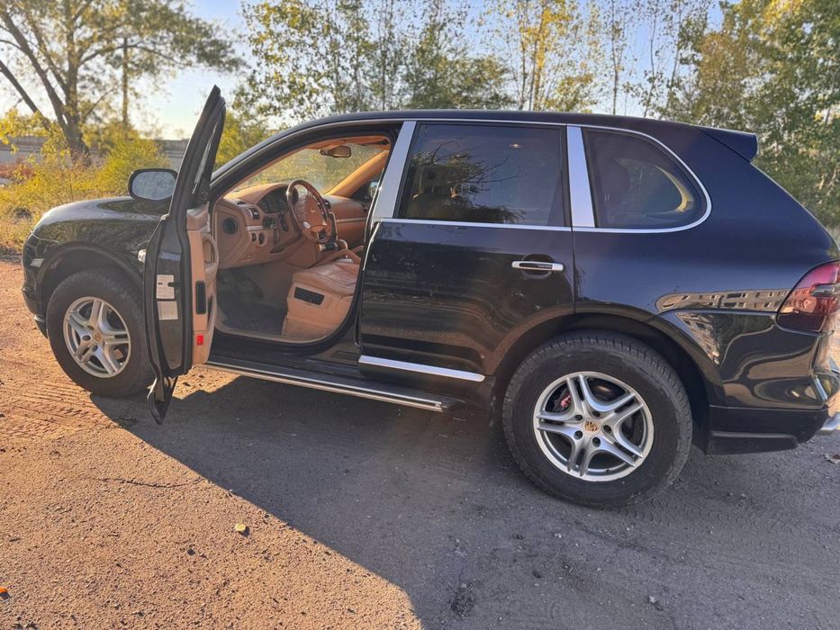 Продам Porsche Cayenne