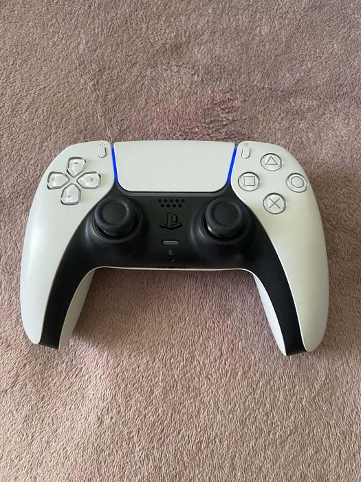 Ps 5 slim + 2 pady