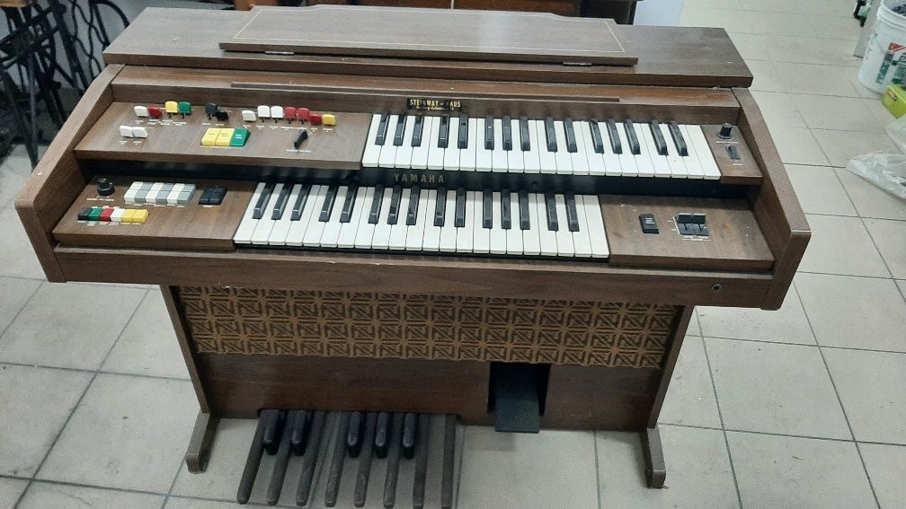 Yamaha Electone A55
