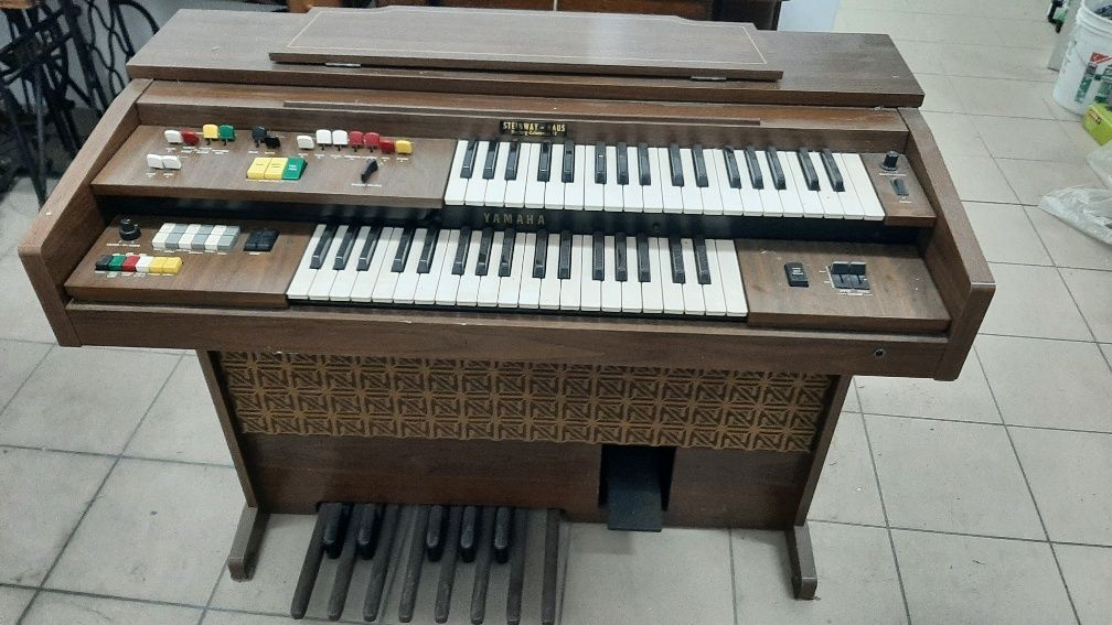 Yamaha Electone A55